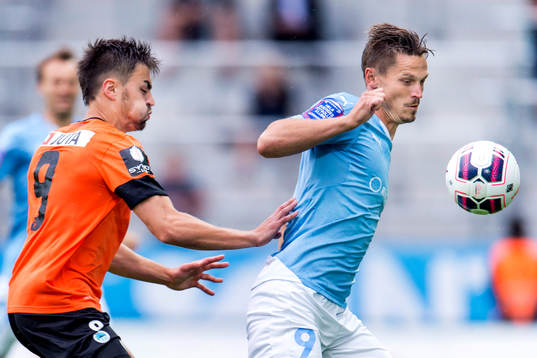 Slovan Liberec David Hovorka jagar Malmö FFs Markus
