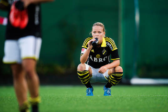AIKs Evelina Finndell deppar