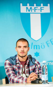 Malmö FF presenterar ett nyförvärv i form av Vladimir