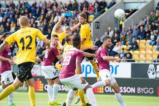 Elfsborgs Marcus Rohdén nickar in 3-0