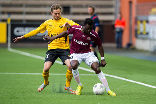 Lahtis Hassan Sesay och Elfsborgs Adam Lundqvist