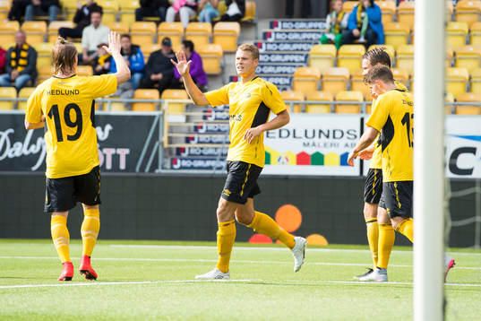 Elfsborgs Viktor Claesson jublar