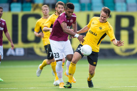 Kamp mellan Lahtis Matheus Alves och Elfsborgs Viktor