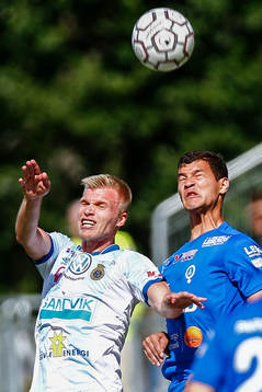 Gefles Robin Nilsson och Åtvidabergs Mauricio Albornoz i