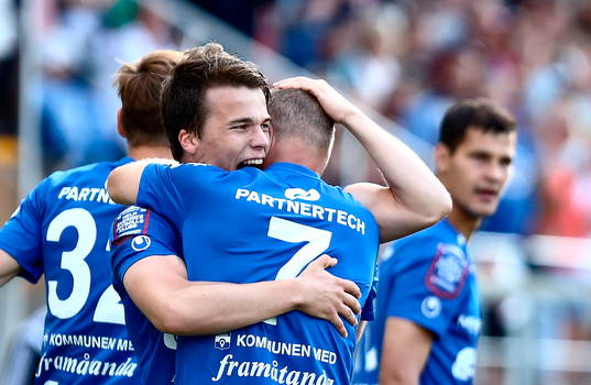 <åå14< kramar om <å7<