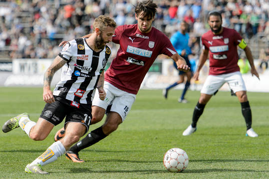 Landskronas Andrew Stadler mot Qvidings Oliver Stanisic