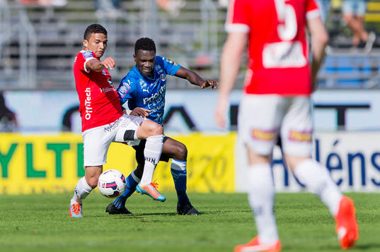 Kalmars Ismael Silva Lima och Halmstads King Osei Gyan