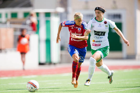 Vittsjös Therese Björck och Hammarbys Elina Johansson