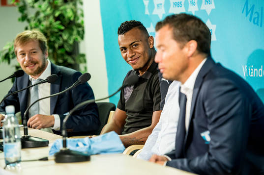 Malmö FF presenterar ett nyförvärv i form av Luis Felipe