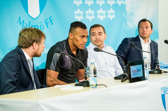 Malmö FF presenterar ett nyförvärv i form av Luis Felipe