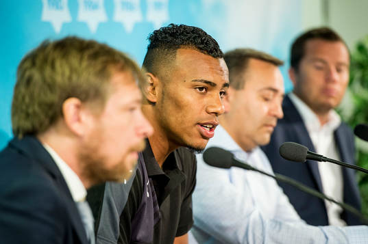 Malmö FF presenterar ett nyförvärv i form av Luis Felipe