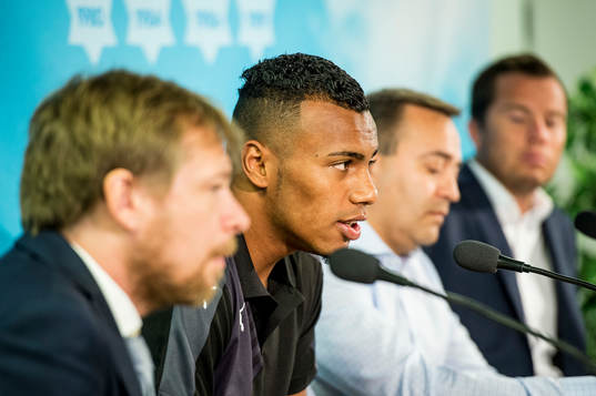 Malmö FF presenterar ett nyförvärv i form av Luis Felipe