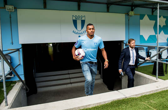 Malmö FF presenterar ett nyförvärv i form av Luis Felipe