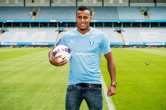 Malmö FF presenterar ett nyförvärv i form av Luis Felipe