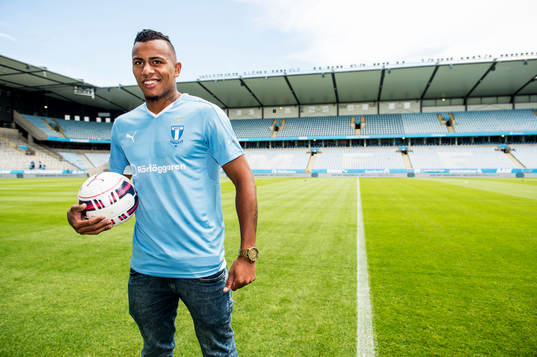 Malmö FF presenterar ett nyförvärv i form av Luis Felipe