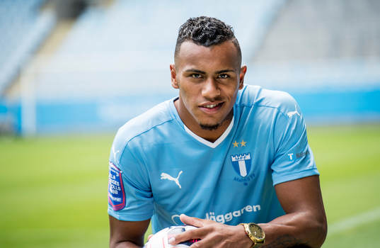 Malmö FF presenterar ett nyförvärv i form av Luis Felipe