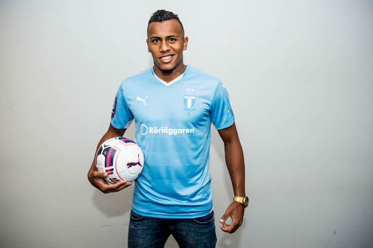 Malmö FF presenterar ett nyförvärv i form av Luis Felipe