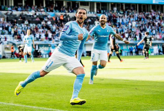 Malmö FFs Agon Mehmeti jublar