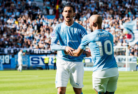 Malmö FFs Agon Mehmeti och Guillermo Molins jublar