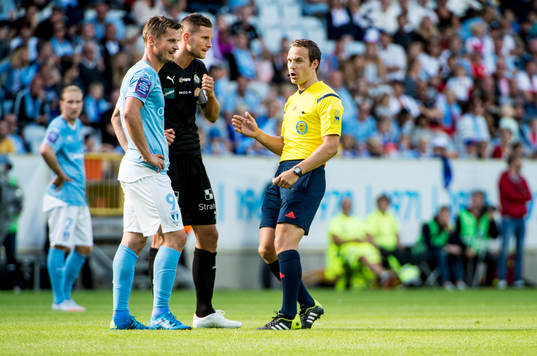 Malmö FFs Markus Rosenberg och Örebros Robert Åhman