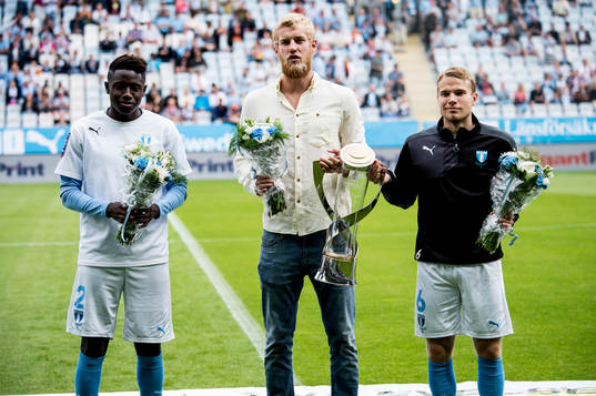 Malmö FFs Pa Konate,  Filip Helander och Oscar Lewicki