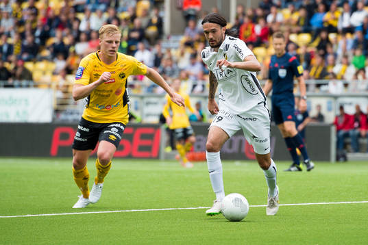 Häckens Leonard Zuta och Elfsborgs Per Frick