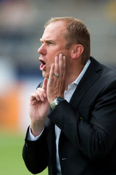 Elfsborgs manager Magnus Haglund manar på spelarna