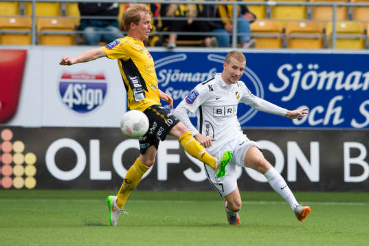 Häckens Simon Gustafson och Elfsborgs Simon Lundevall