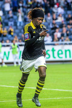 s Mohamed Bangura jublar