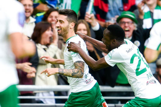 Hammarbys Nahir Besara firar 1-0