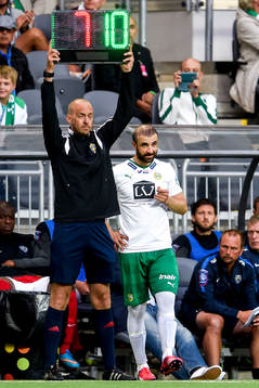 Hammarbys Kennedy Bakircioglu blir inbytt