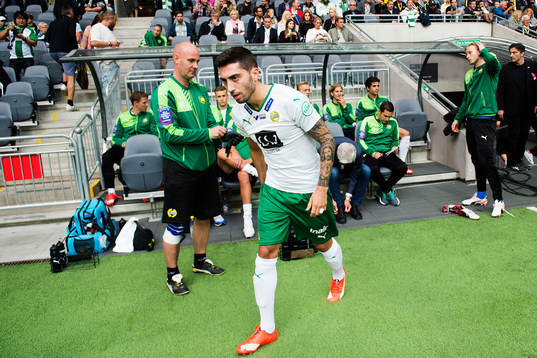 Hammarbys Nahir Besara gör sig redo