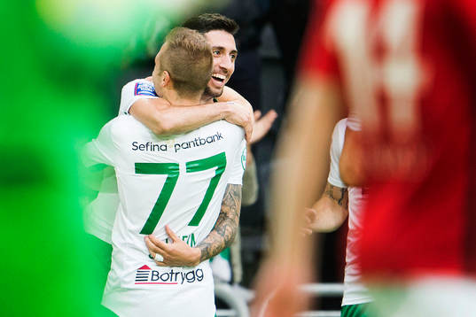 Hammarbys Nahir Besara jublar