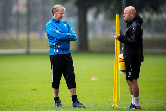 Malmö FFs tränare Åge Hareide och assisterande tränare