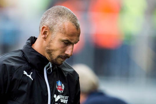 Helsingborgs manager Henrik Larsson deppar