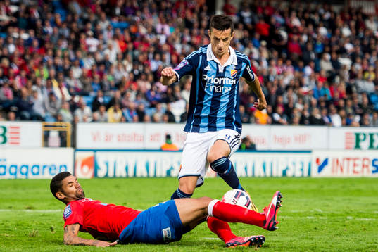 Helsingborgs Victor Palsson och Djurgårdens Haris Radetinac