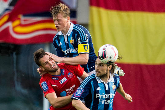 Djurgårdens Emil Bergström och Kevin Walker