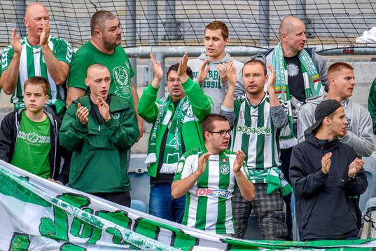 Zalgiris supportrar före fotbollsmatchen i kvalet till