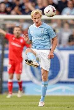 Malmö FFs Franz Brorsson, ungdomspelare, får chans från