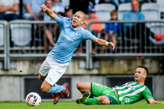 Malmö FFs Anton Tinnerholm kapas utav Zalgiris Vytautas