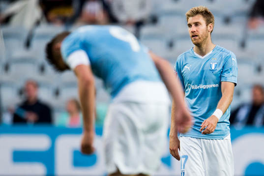 Malmö FFs Rasmus Bengtsson deppar