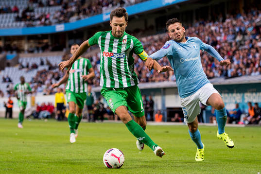 Zalgiris Deividas Semberas och Malmö FFs Erdal Rakip