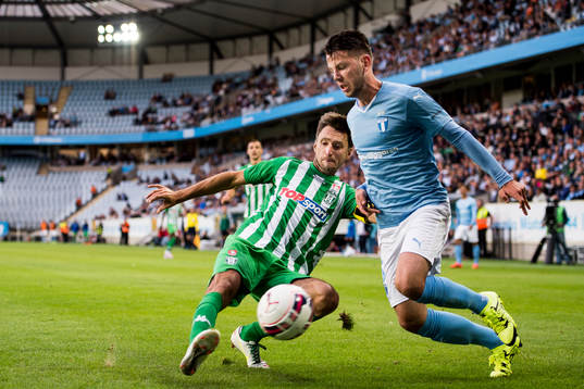 Zalgiris Deividas Semberas och Malmö FFs Erdal Rakip