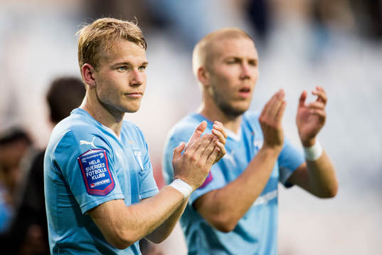 Malmö FFs Oscar Lewicki och Anton Tinnerholm tackar