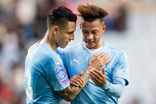 Malmö FFs Victor Yoshimar Yotun Flores och Tobias Sana