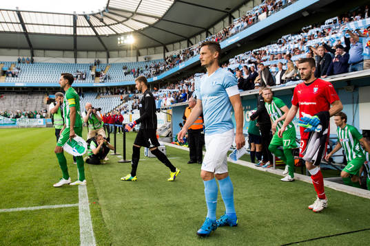 Malmö FFs Markus Rosenberg och målvakt Zlatan Azinovic
