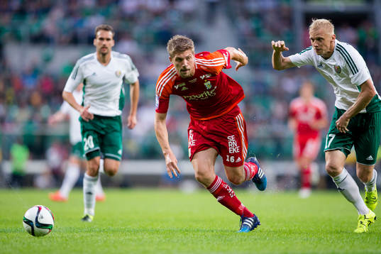 IFK Göteborgs Mikael Boman mot Slask Wroclaws Mariusz