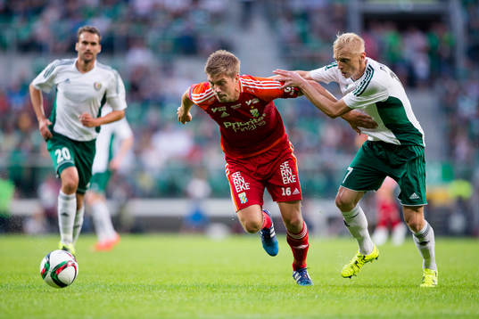 IFK Göteborgs Mikael Boman mot Slask Wroclaws Mariusz