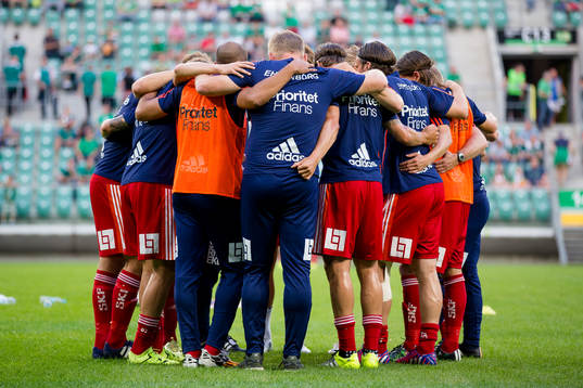 IFK Göteborg samlade innan fotbollsmatchen i kvalet till
