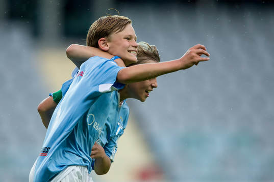 Malmö FF spelare jublar